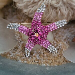 Rhinestone Starfish brooch